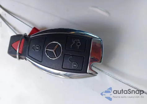 2019 Mercedes-Benz Glc 300 4Matic из США, поврежденный, VIN WDC0G4KB1KV165833